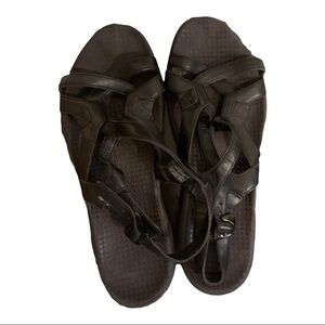 Womens black Merrell performance footwear sandals